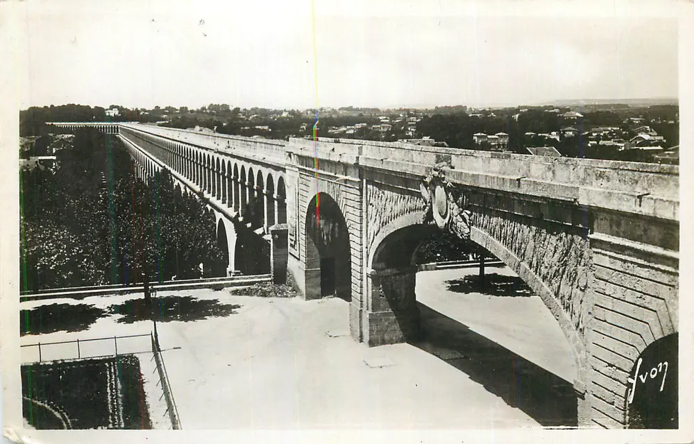 Ponte do Gard — vista panorâmica — editor desconhecido, número de série ilegível - Frente
