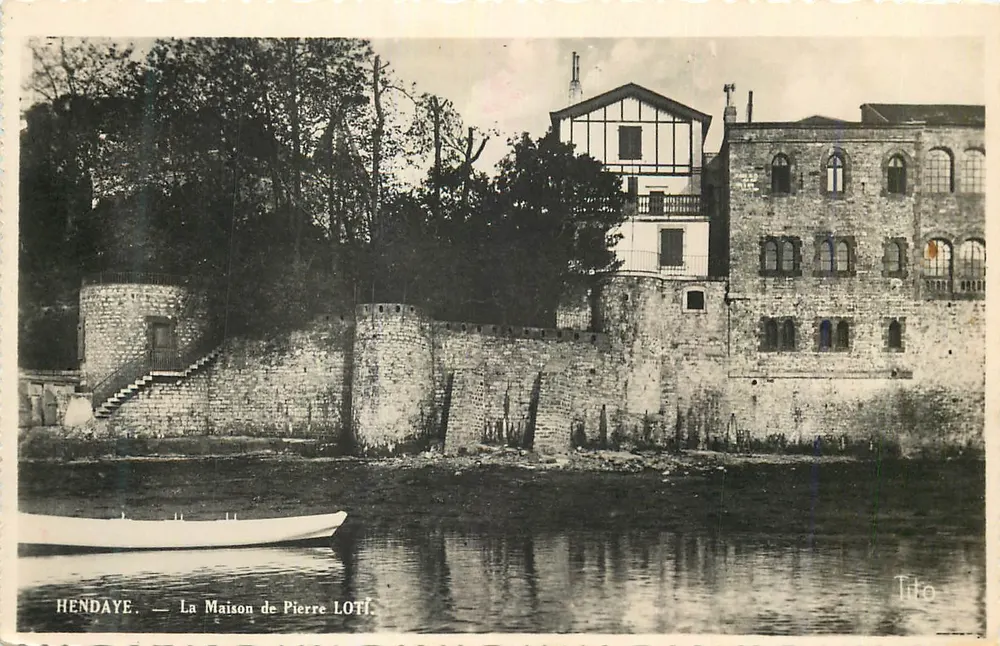 Hendaye — A Casa de Pierre Loti — Tito - Frente