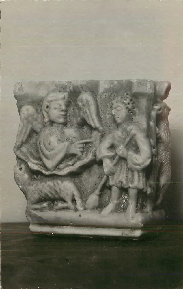 Relief esculturado representando dois personagens — Museu de Saint-Émilion — editor desconhecido - Frente