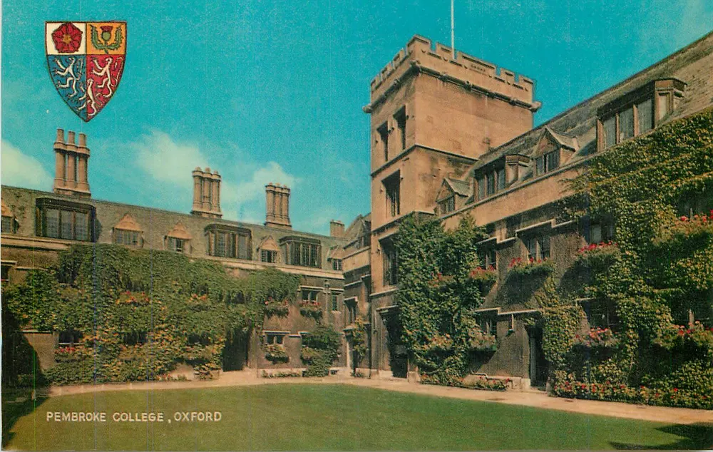 Pembroke College, Oxford — vista do claustro — editor não visível - Frente