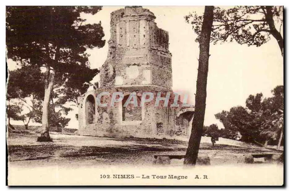 Nîmes — A Torre Magne — A.R. n°102 - Frente