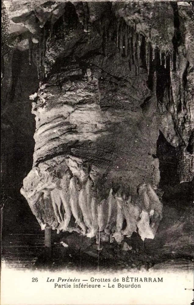 As Pirineus — Grutas de BÉTHARRAM — Parte inferior — O Burdon — n°26 - Frente