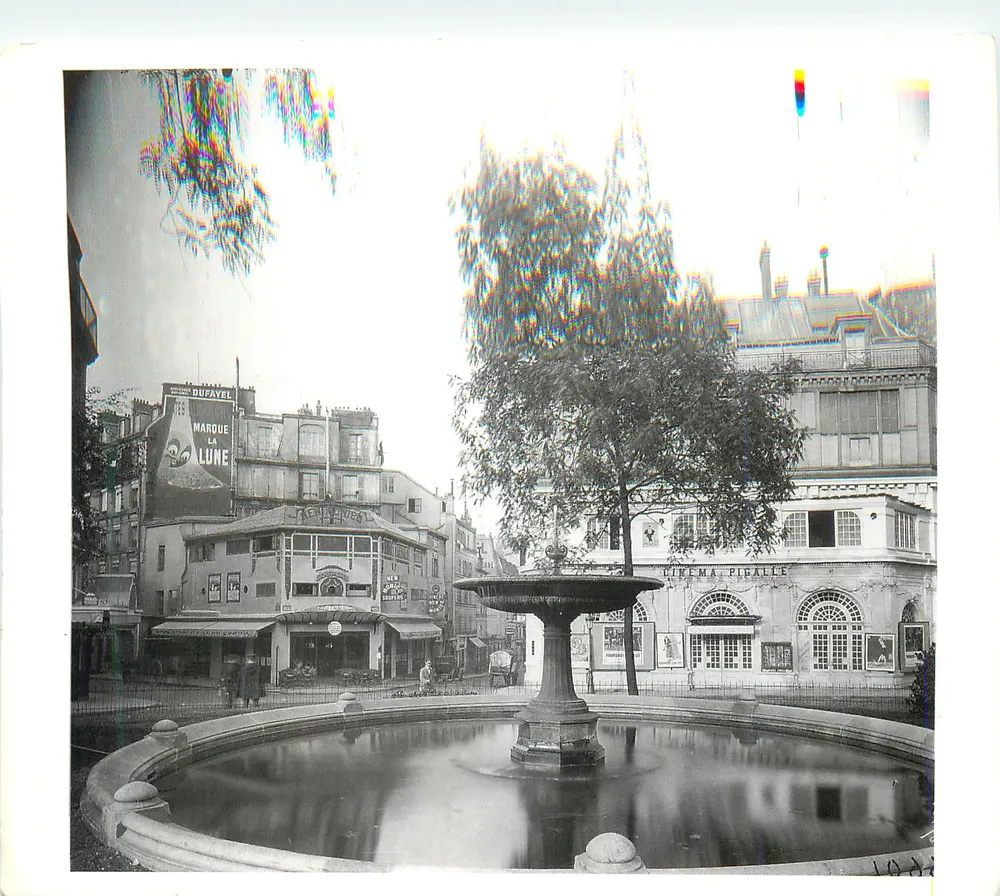 Place de la République — Fontaine centrale — Paris, France - Frente