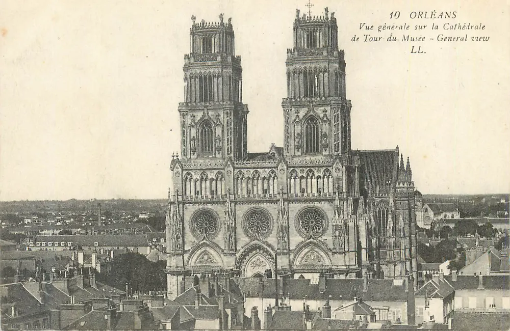 Orléans — Allgemeiner Blick auf die Kathedrale — LL. - Vorderseite
