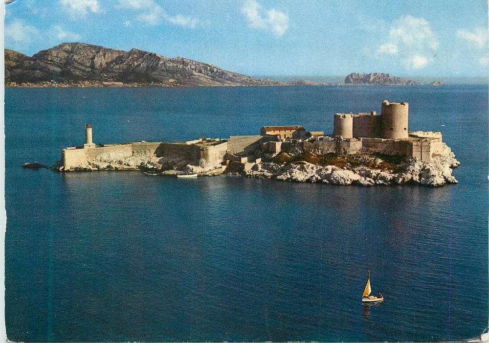 Castelo de If — ilha fortificada — vista aérea — editor não visível - Frente