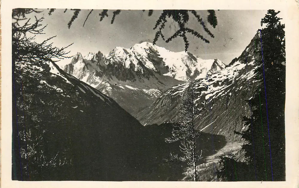 Monte Branco — vista panorâmica — editor não visível - Frente