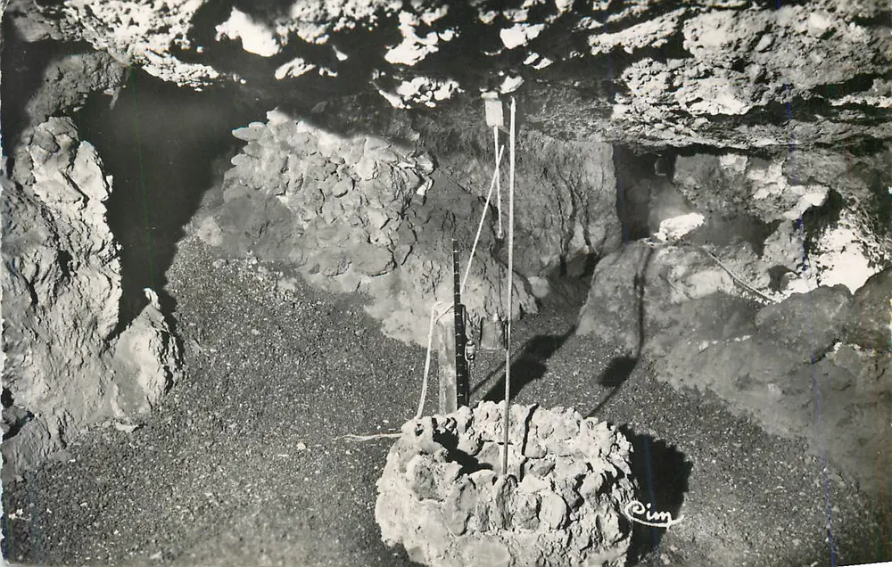Höhle Cim — Innenansicht — unbekannter Verlag - Vorderseite