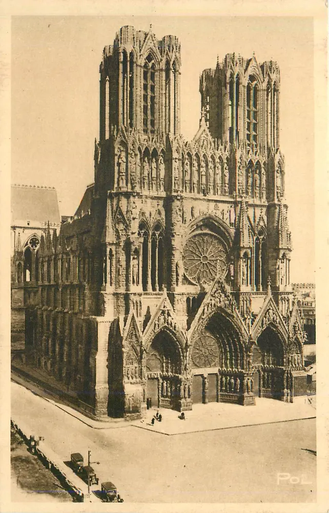 Kathedrale Notre-Dame de Strasbourg — Ansicht der Fassade — Pol - Vorderseite