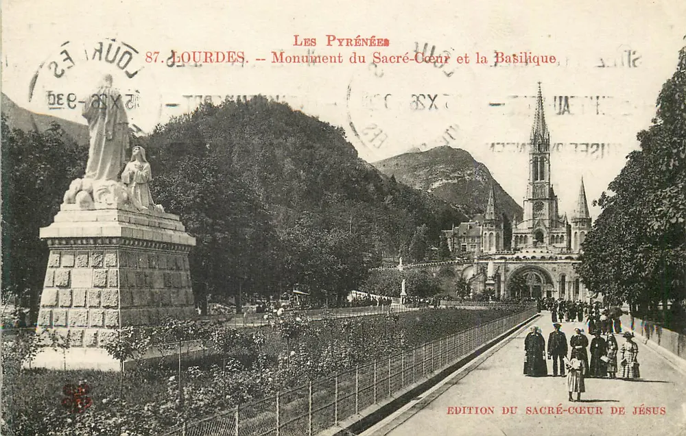 Lourdes — Monument du Sacré-Cœur et la Basilique — Édition du Sacré-Cœur de Jésus - Recto