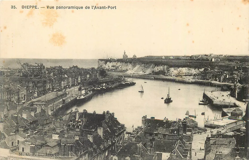 Dieppe — Panoramablick auf den Avant-Port — M. C. F. L. Issy (Szene) - Vorderseite