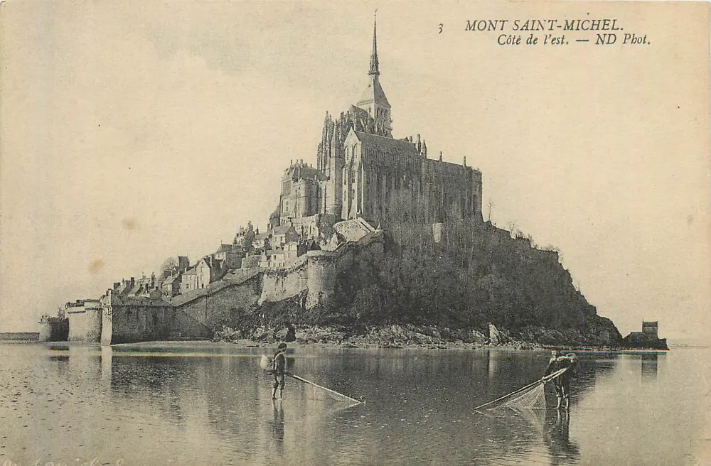 Mont Saint-Michel — Côté de l'est — ND Phot. - Recto
