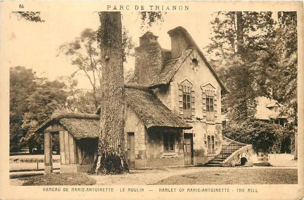 Park von Trianon — Hameau von Marie-Antoinette — Das Mühle - Vorderseite