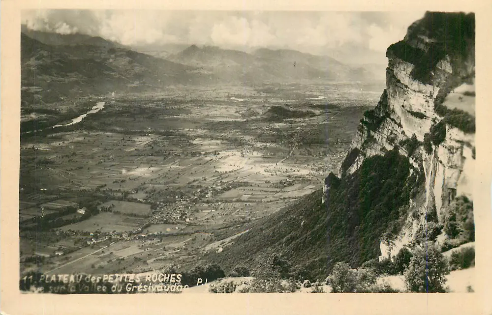 Plateau das Petites Roches — vista sobre a vales do Grésivaudan — P.L. - Frente