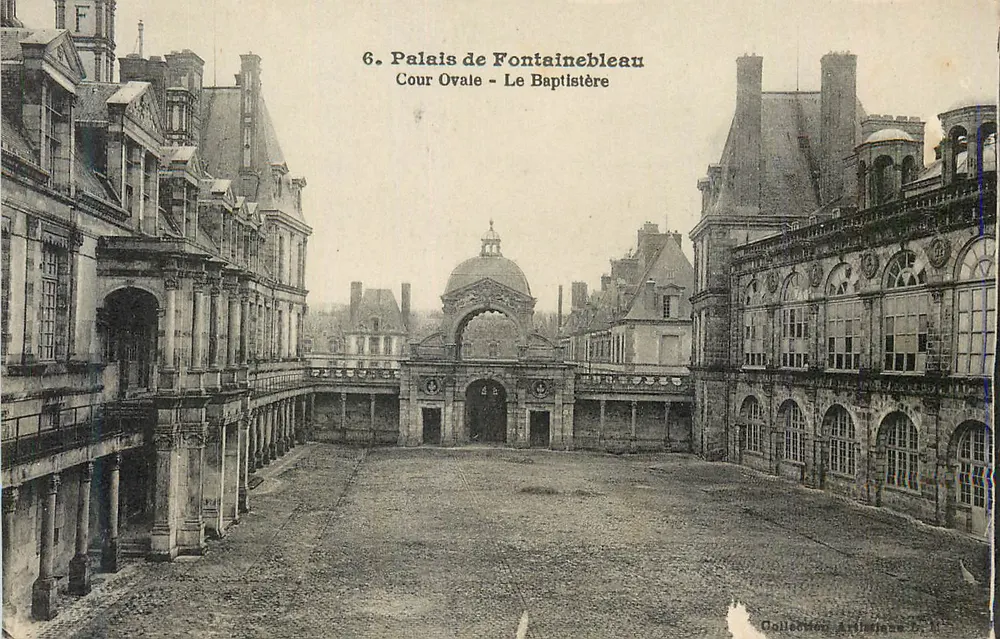 Schloss Fontainebleau — Ovale Hof — Der Taufbau — Kunstsammlung B.1 - Vorderseite