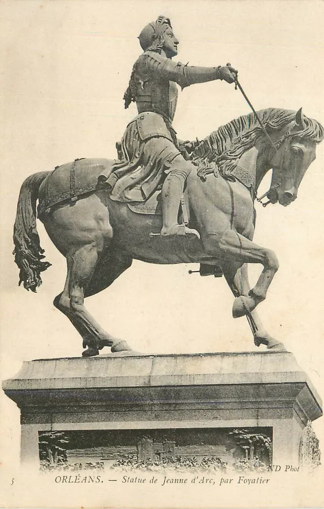 Orléans — Statue de Jeanne d'Arc, par Foyatier — ND Phot - Recto