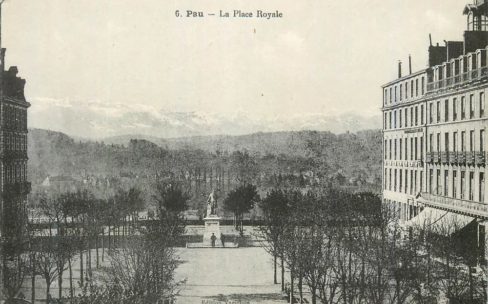 Pau — A Place Royale — Edição Varichon - Frente