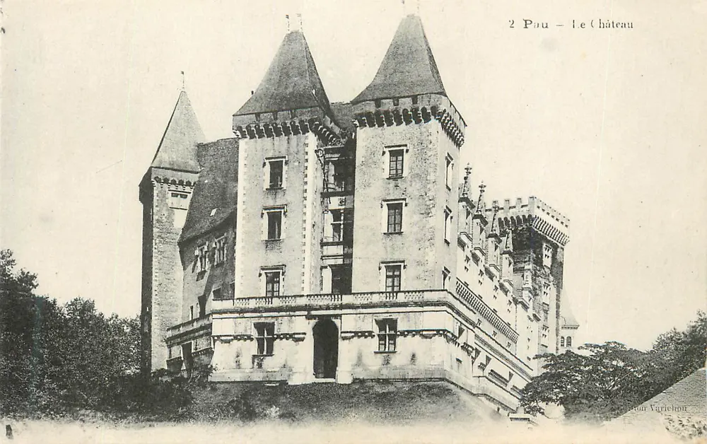 Pau — O Castelo — Editor Varichot - Frente