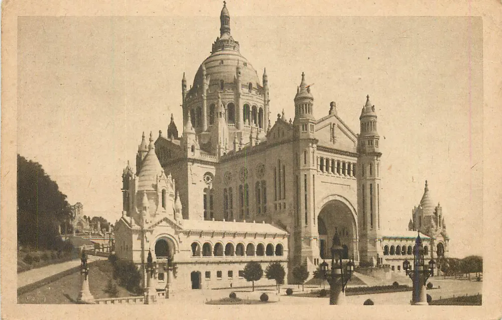 Basílica do Sagrado Coração — Paris — editor não identificado - Frente