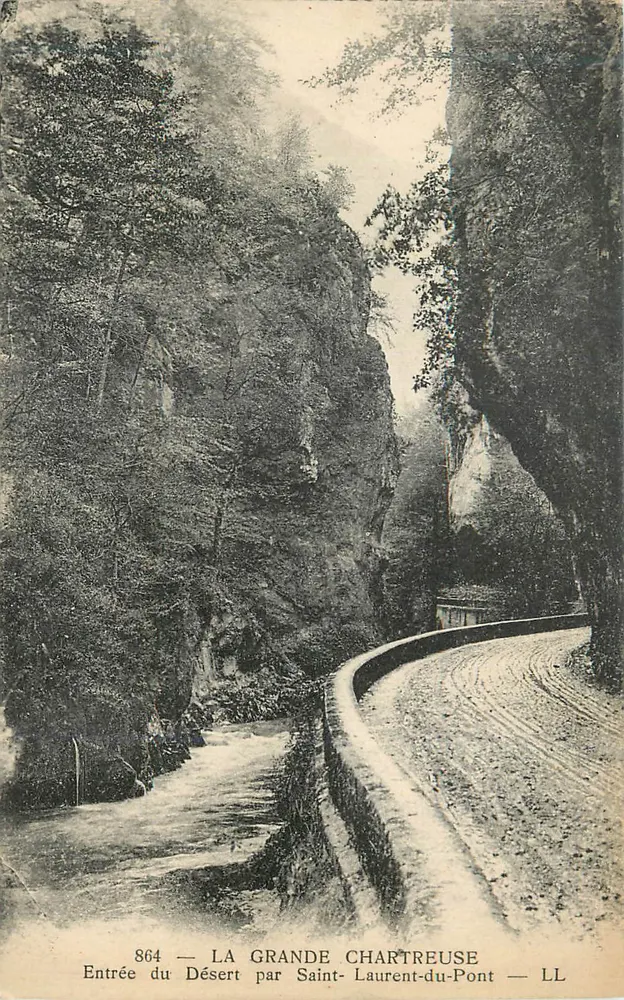 Eingang zum Wüstenbereich über Saint-Laurent-du-Pont — La Grande Chartreuse — LL - Vorderseite