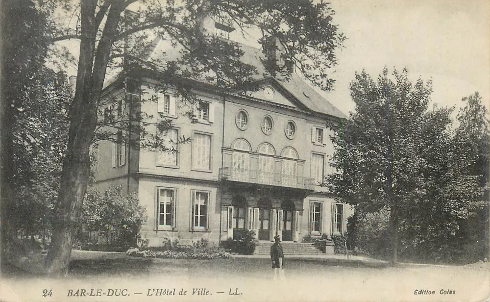 Bar-le-Duc — O Hotel de Ville — Edição Coles, n°24 - Frente
