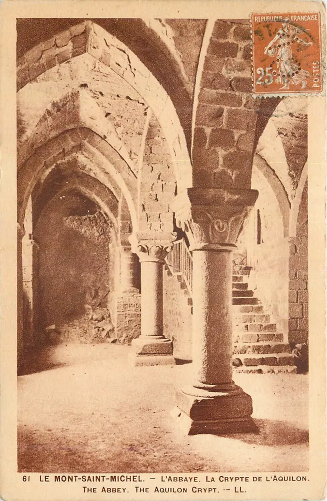 Le Mont-Saint-Michel — L'abbaye. La crypte de l'Aquilon. - Recto