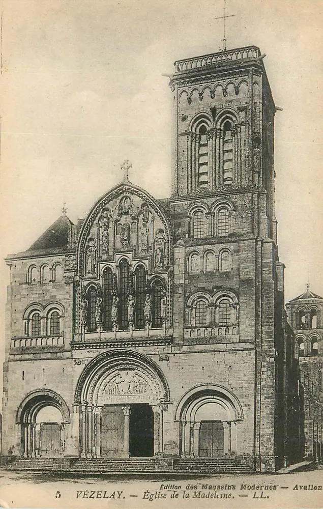 VÉZELAY — Igreja da Madeleine — Edição dos Magasins Modernes — Avallon - Frente
