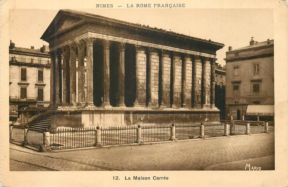 Nîmes — Die römische Stadt Frankreichs — Die Maison Carrée - Vorderseite