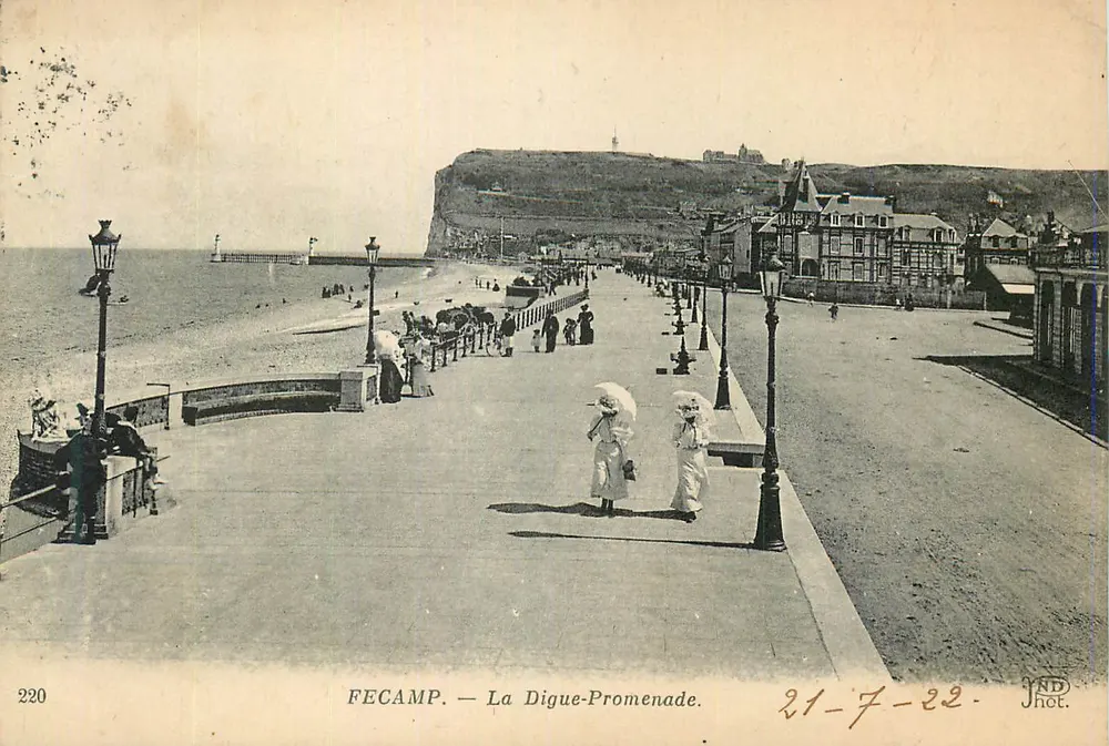 Fécamp — A Digue-Promenade — JND Phot. - Frente