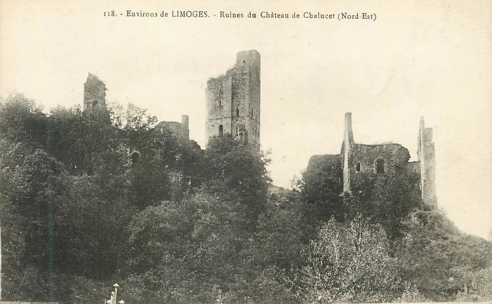 Ruines du Château de Chalucet — Environs de Limoges — Éditeur : Centre, Limoges, n° 118 - Recto