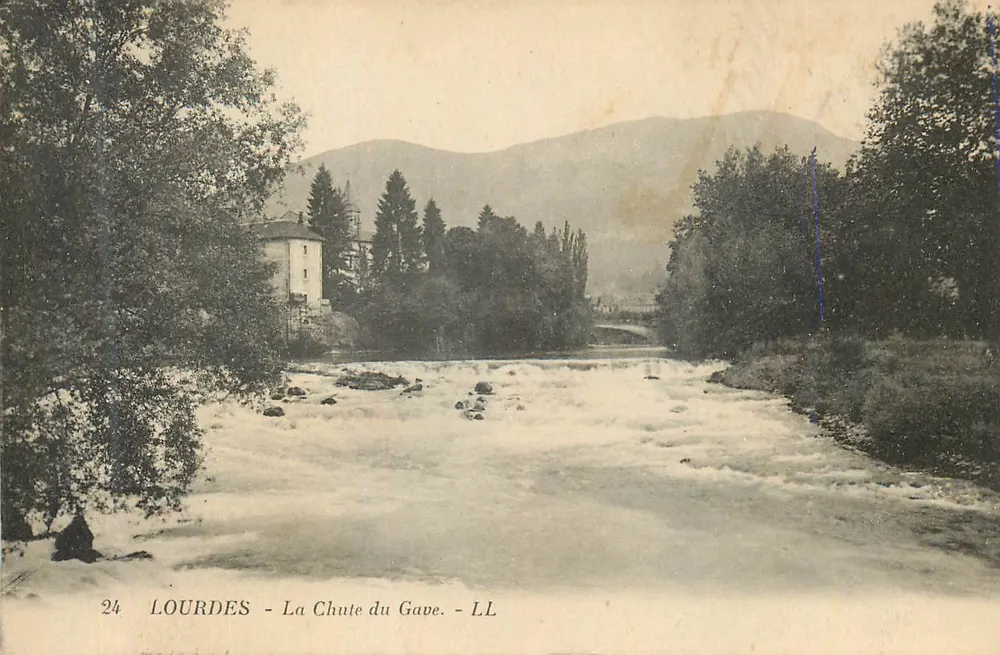 Lourdes - A Cachoeira do Gave - LL - Frente