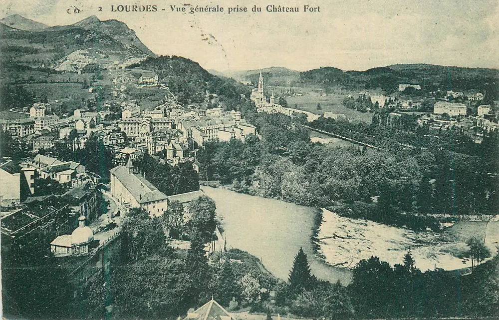 Lourdes — Vue générale prise du Château Fort - Recto