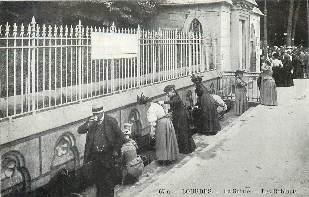 Lourdes — A Gruta — Os Torneiras — 67 n. - Frente