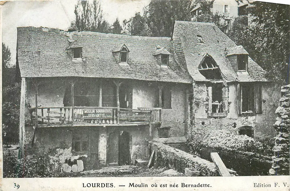 Lourdes — Moulin où est née Bernadette — Edition F. V. - Recto