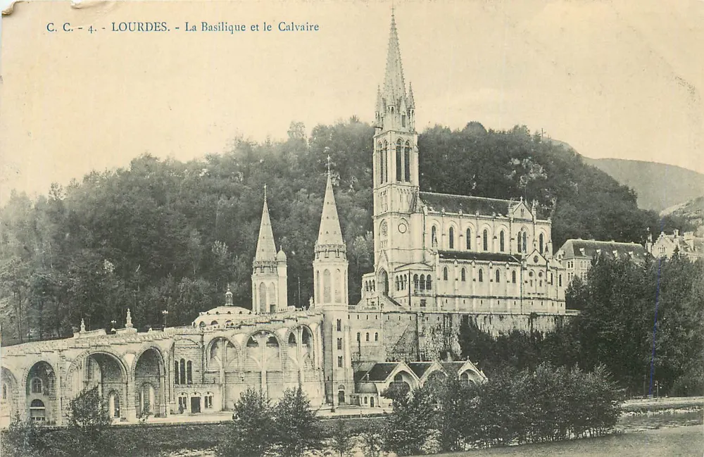 Lourdes - A Basílica e o Calvário — C.C. - 4 - Frente