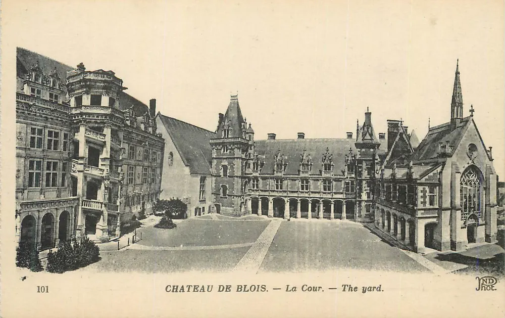 Castelo de Blois — A Cour — The yard. — JND Hot. — n° 101 - Frente