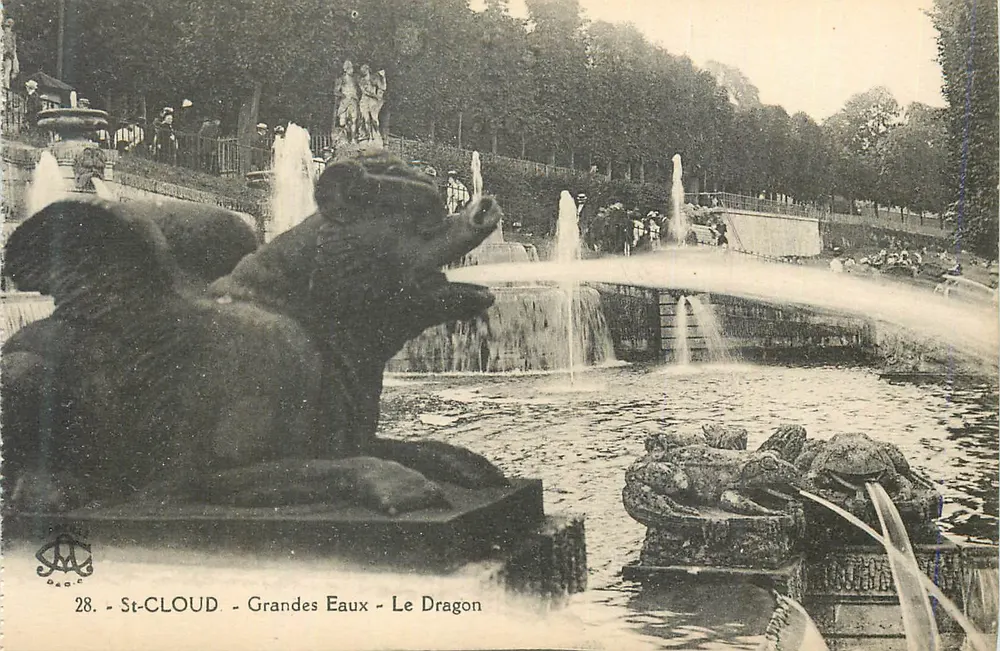 St-Cloud - Grandes Eaux - O Dragão - Frente