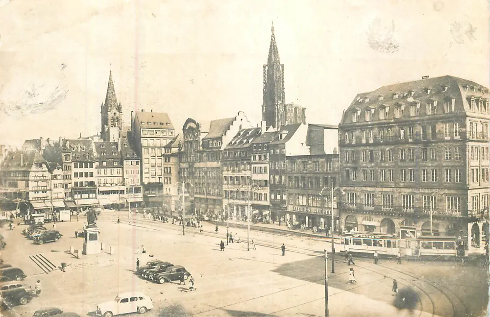 Place de la République em Strasbourg — vista panorâmica — editor desconhecido - Frente