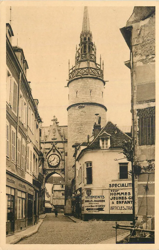 Tour de l'Horloge à Troyes — vue de rue — éditeur non identifié - Recto