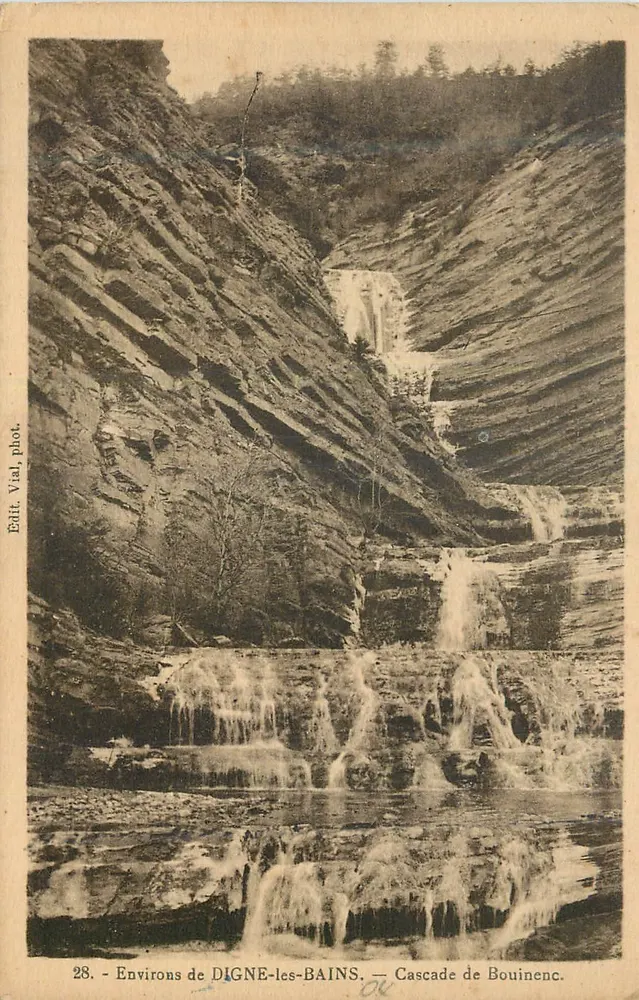 Arredores de Digne-les-Bains — Cachoeira de Bouinenc — Edit. Vial, fot. - Frente