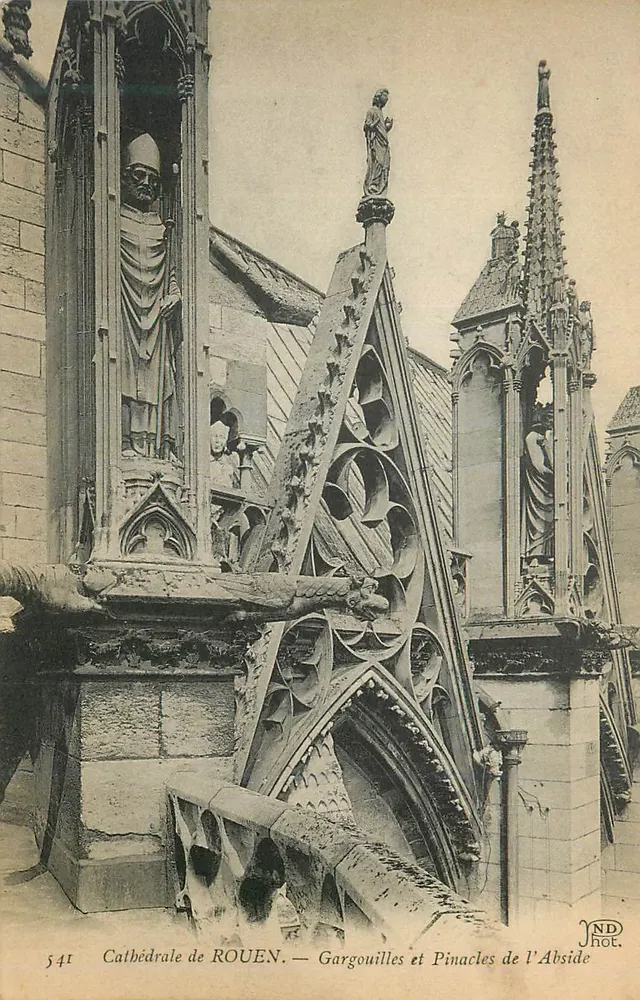 Cathédrale de ROUEN — Gargouilles et Pinacles de l'Abside - Recto