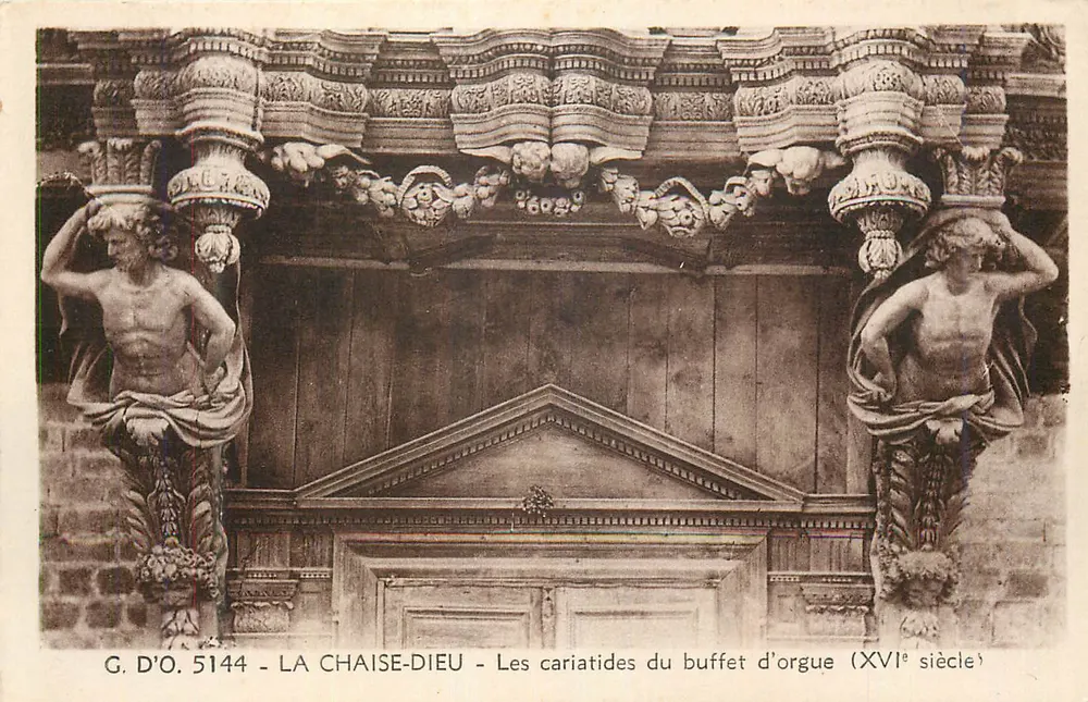 La Chaise-Dieu — Les cariatides du buffet d'orgue — XVIe siècle - Recto
