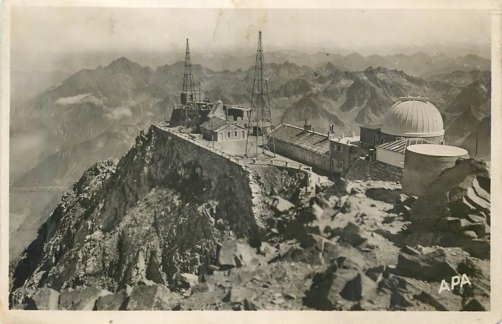 Observatoire du Mont-Blanc — vue panoramique — APA - Recto