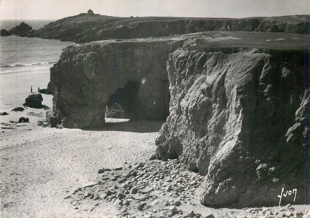 Grotte de la Pointe de la Gourde — Strand und Klippen — Verlag Fvon, n° 7 - Vorderseite