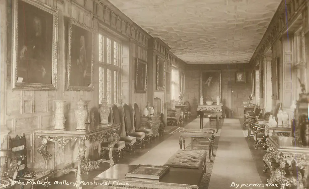 La Galerie des Tableaux, Penshurst Place — vue intérieure — éditeur inconnu, n° de série 76 - Recto