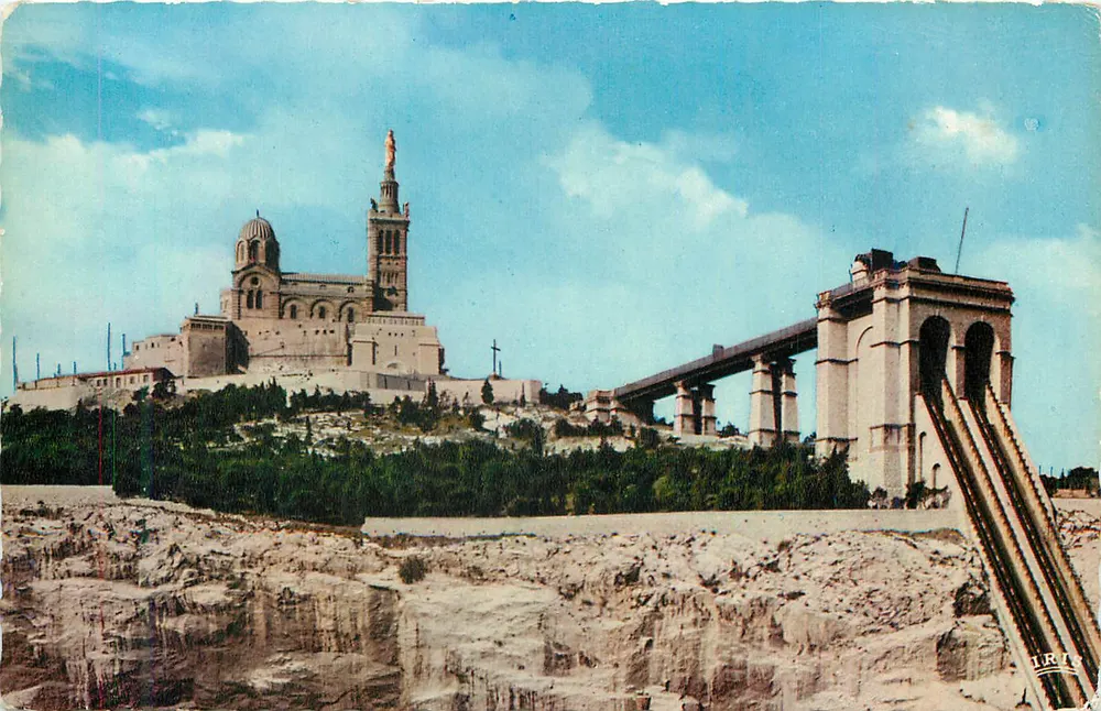 Notre-Dame de la Garoupe — vue panoramique — IRIS - Recto
