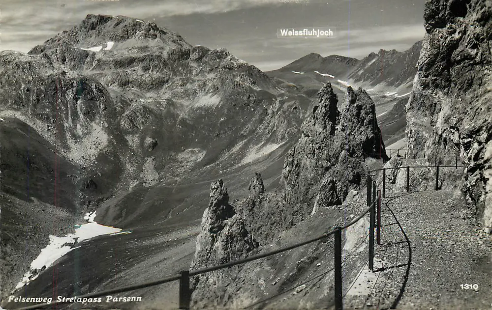 Weissefluhjoch — vista panorâmica do Felsenweg Stretapass Parsenn — editor desconhecido, n° 1310 - Frente
