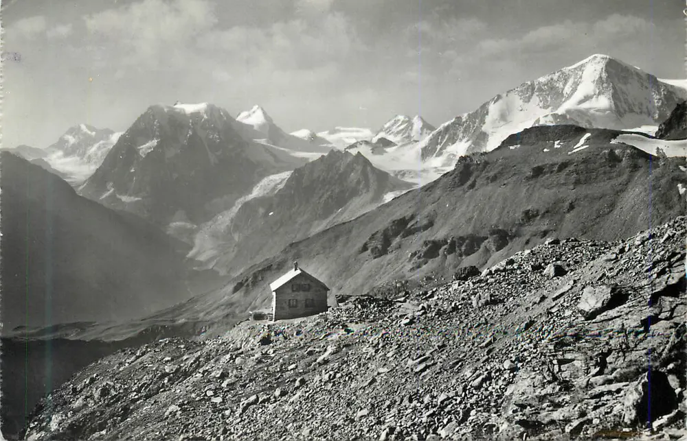 Rifugio alpino — montagne innevate — editore sconosciuto - Recto