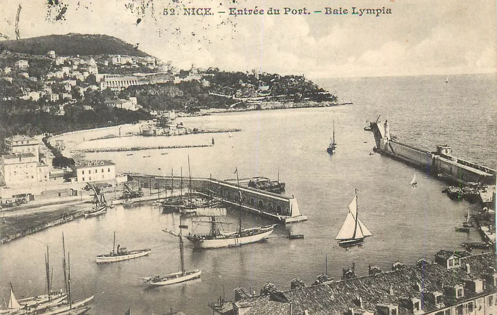 Nice — Entrée du Port — Baie Lympia — Éditeur : NICE, n° 52 - Recto