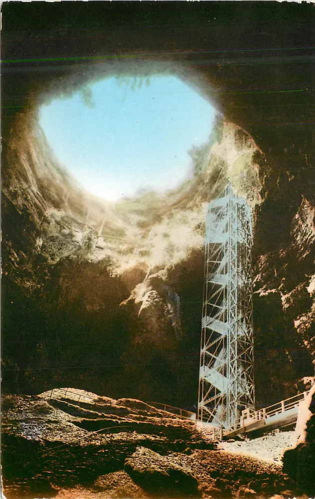 Canyon da Véronique — Gruta do Diabo — Editor não visível - Frente