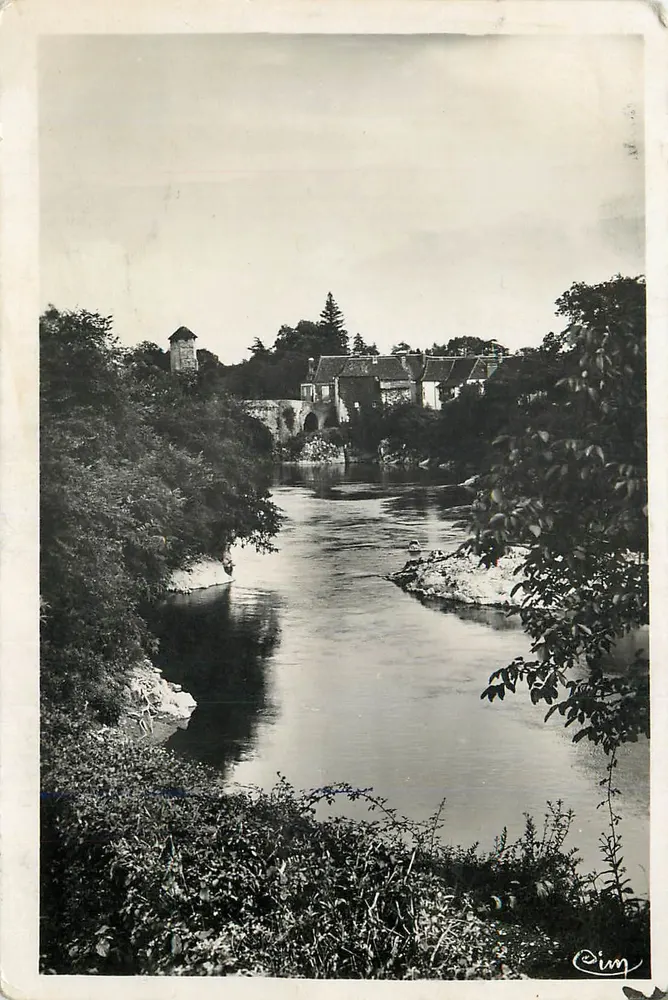 Brücke der Dordogne in Sainte-Foy-la-Grande — Verlag Cim, Seriennummer nicht sichtbar - Vorderseite